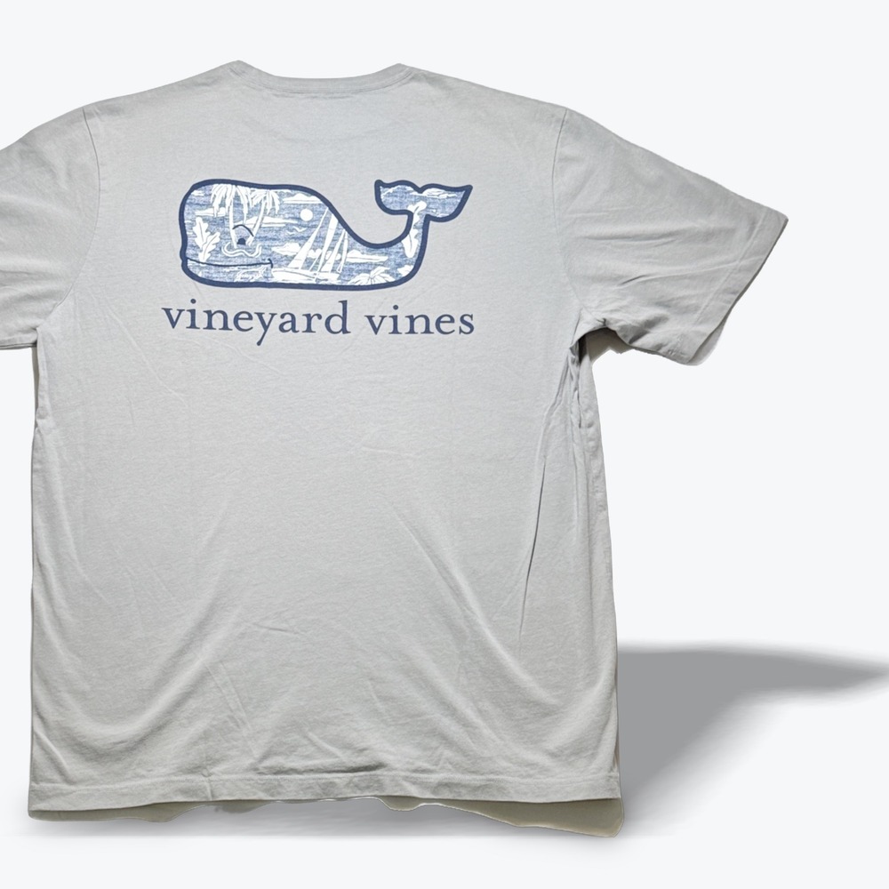 Vineyard Vines Pocket T Shirt Mens Large Gray Tropical Whale Graphic - Picture 2 of 7